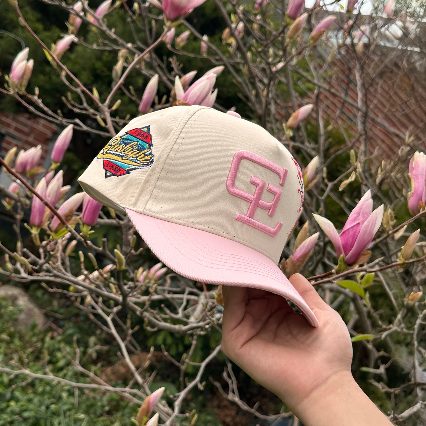 "WORLD SERIES SNAPBACK" CHERRY BLOSSOM